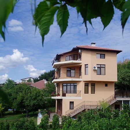 Villa Prolet General-Kantardzhievo Bilik gambar